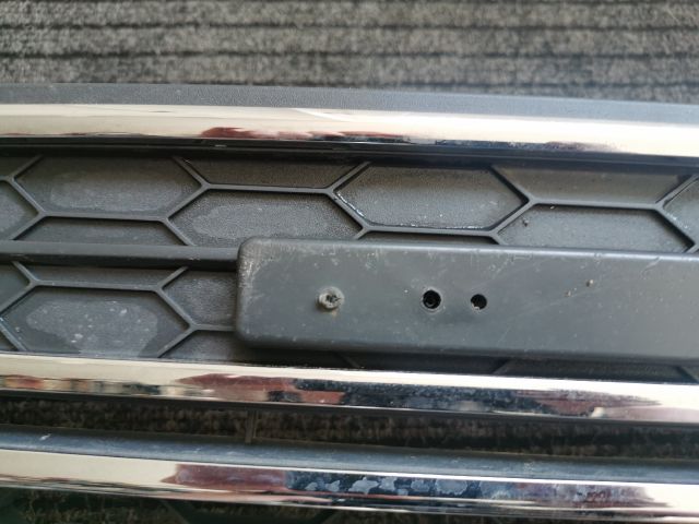 bontott FORD ECOSPORT Hűtőrács