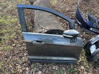 bontott FORD ECOSPORT Jobb első Ajtó (Részeivel)