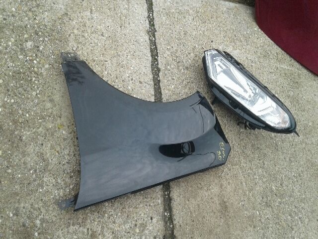 bontott FORD ECOSPORT Jobb első Ajtó (Üres lemez)