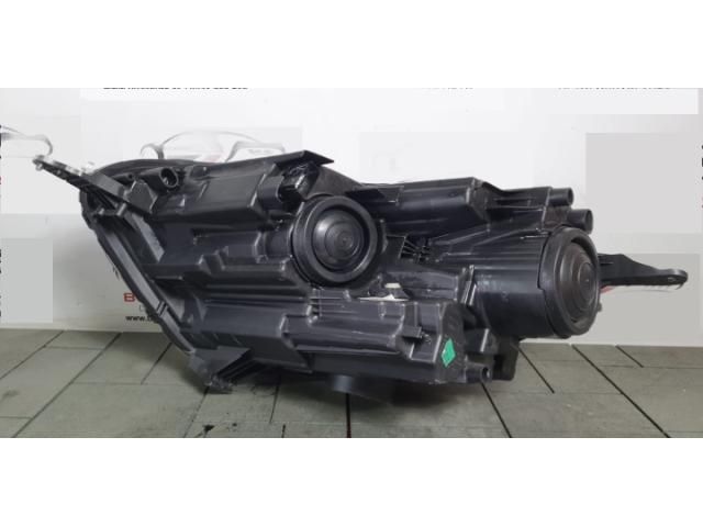 bontott FORD ECOSPORT Jobb Fényszóró