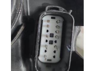 bontott FORD ECOSPORT Jobb Fényszóró