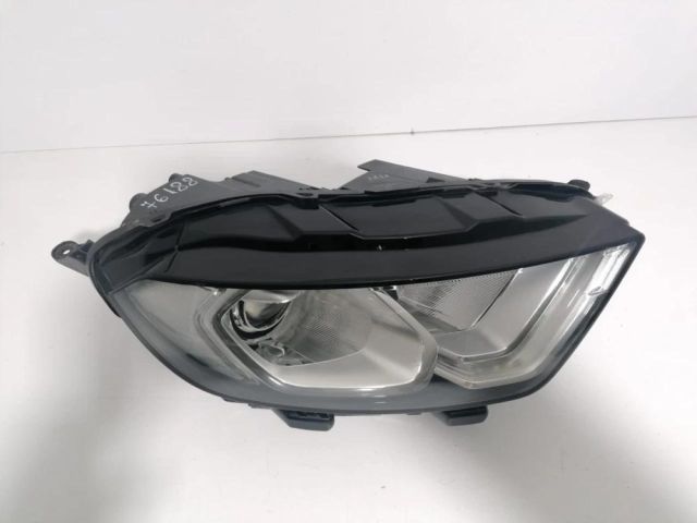 bontott FORD ECOSPORT Jobb Fényszóró