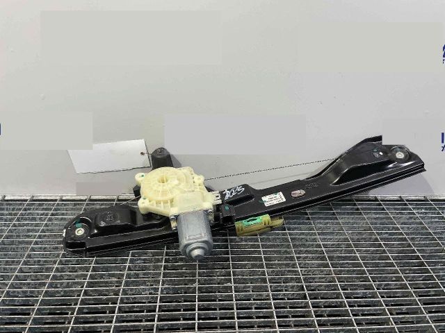 bontott FORD ECOSPORT Jobb hátsó Ablakemelő Szerkezet (Elektromos)