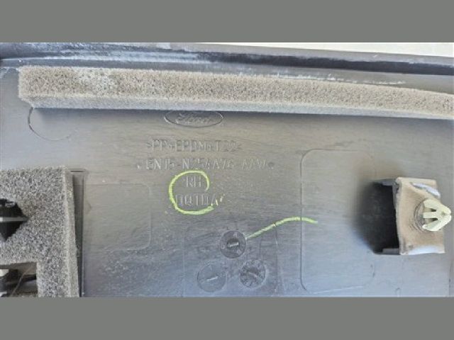 bontott FORD ECOSPORT Jobb hátsó Ajtó Díszléc