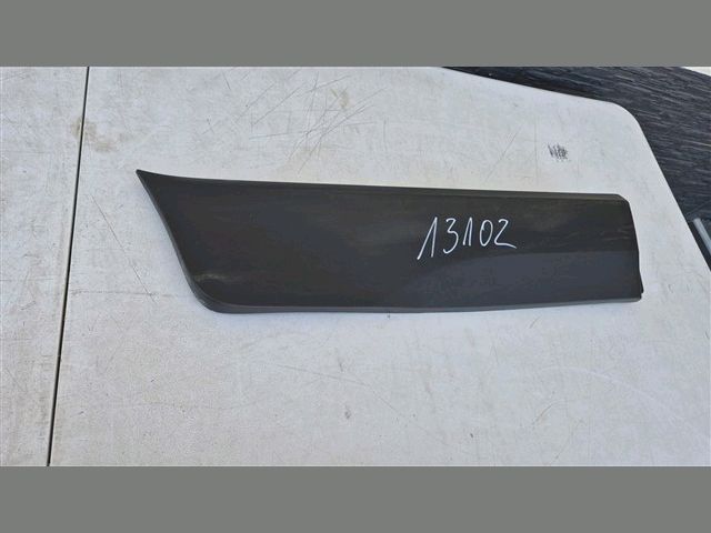 bontott FORD ECOSPORT Jobb hátsó Ajtó Díszléc