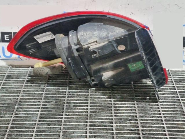 bontott FORD ECOSPORT Jobb Hátsó Lámpa