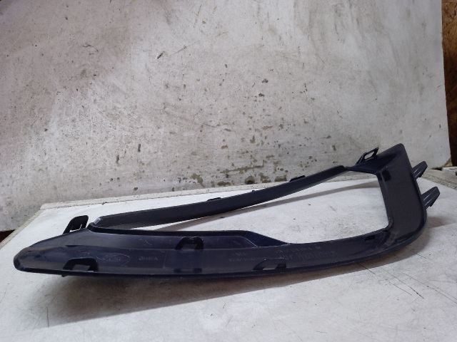 bontott FORD ECOSPORT Jobb Ködfényszóró Lámpakeret