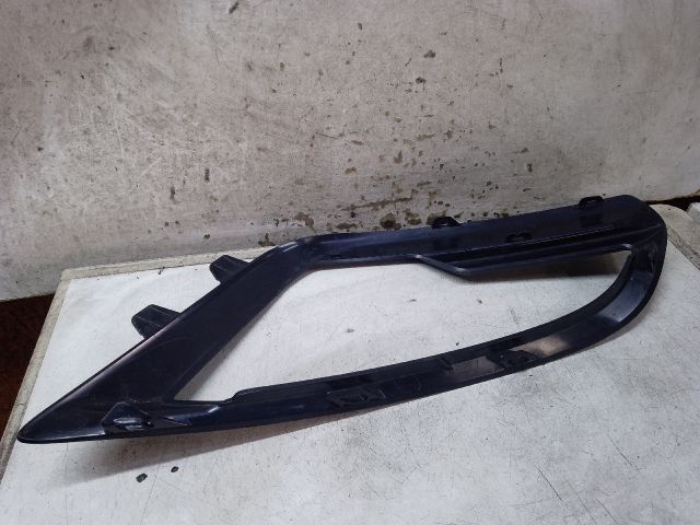 bontott FORD ECOSPORT Jobb Ködfényszóró Lámpakeret