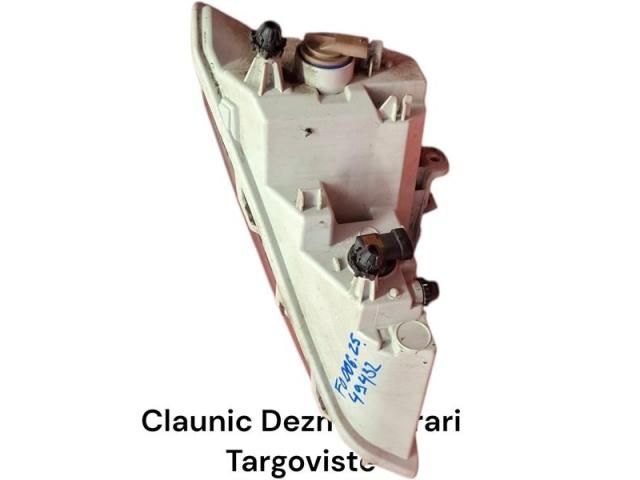 bontott FORD ECOSPORT Jobb Ködfényszóró