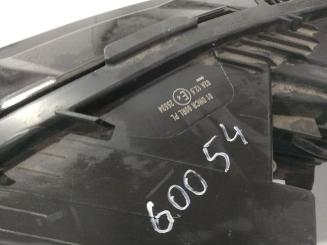 bontott FORD ECOSPORT Jobb Xenon Fényszóró