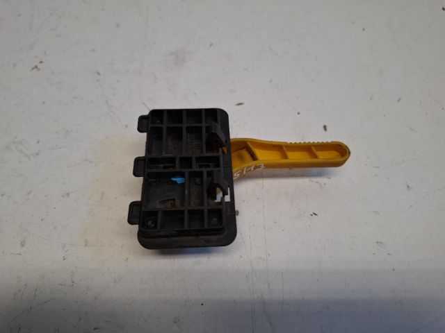 bontott FORD ECOSPORT Motorháztető Biztonsági Kampó