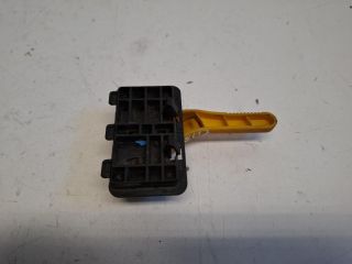 bontott FORD ECOSPORT Motorháztető Biztonsági Kampó