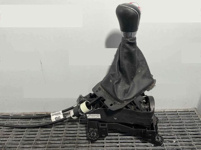 bontott FORD ECOSPORT Váltógomb