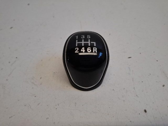 bontott FORD ECOSPORT Váltógomb