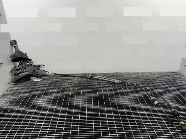 bontott FORD ECOSPORT Váltógomb