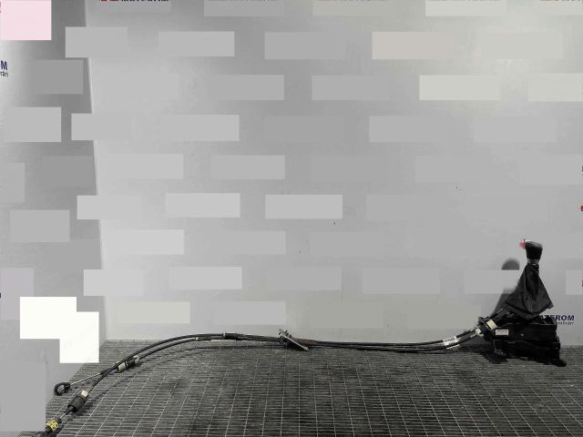 bontott FORD ECOSPORT Váltógomb