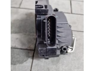 bontott FORD EDGE Bal hátsó Ajtózár