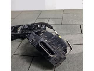 bontott FORD EDGE Bal hátsó Ajtózár