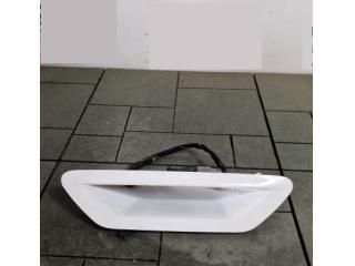 bontott FORD EDGE Csomagtérajtó Kilincs