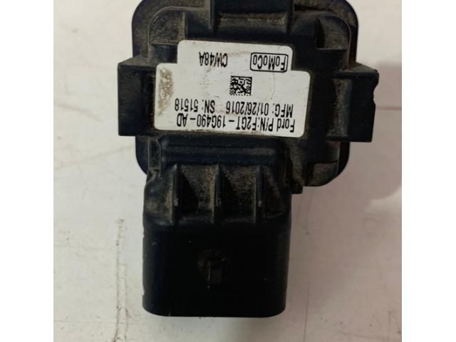 bontott FORD EDGE Tolatókamera