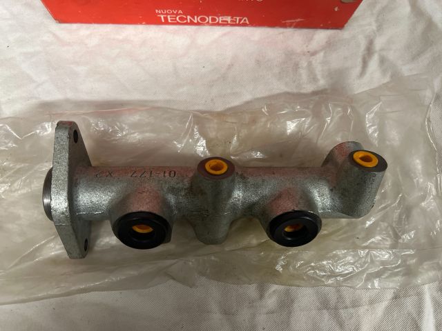 bontott FORD ESCORT Főfékhenger