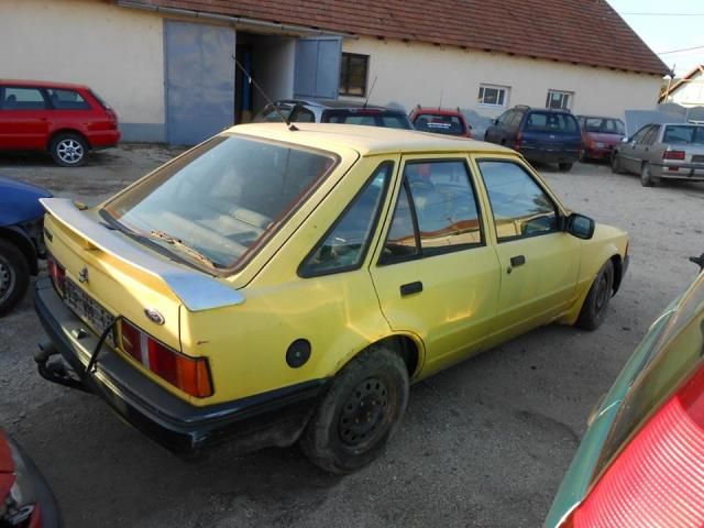 bontott FORD ESCORT Gyújtáselosztó