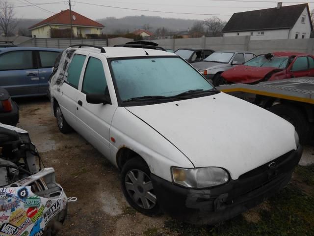 bontott FORD ESCORT Gyújtáselosztó