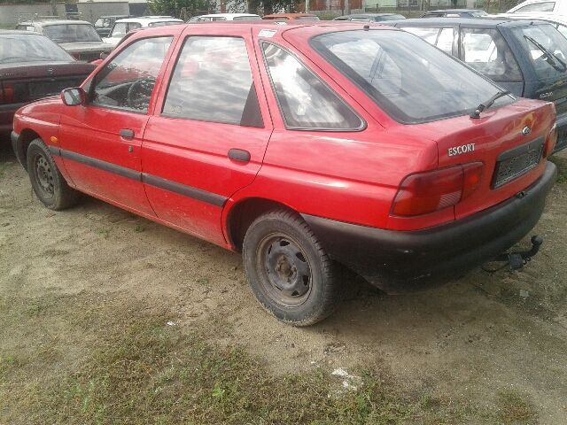 bontott FORD ESCORT Jobb első Lengőkar