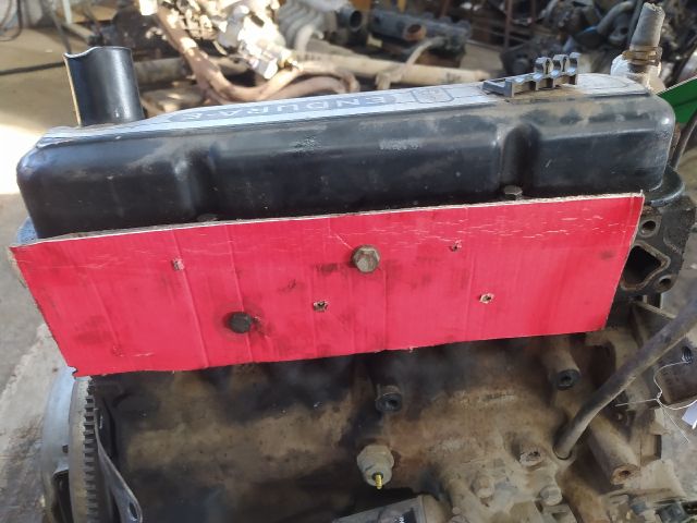 bontott FORD ESCORT Motor (Fűzött blokk hengerfejjel)