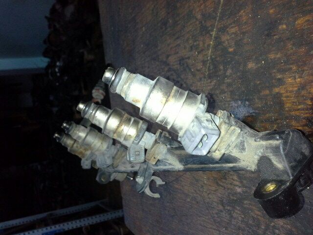 bontott FORD ESCORT Porlasztó (1 db)