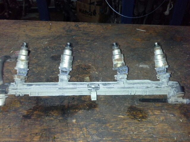 bontott FORD ESCORT Porlasztó (1 db)