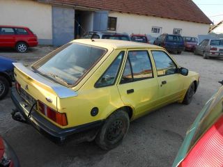 bontott FORD ESCORT Szívósor