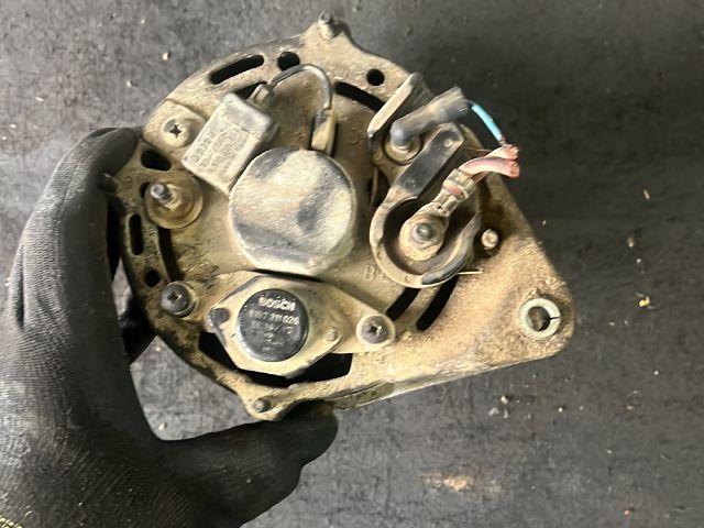 bontott FORD ESCORT Generátor