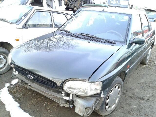 bontott FORD ESCORT Homlokfal (Üres lemez)