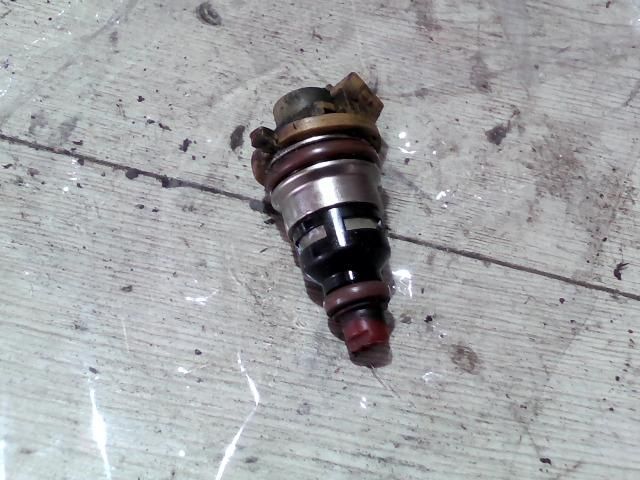 bontott FORD ESCORT Porlasztó (1 db)