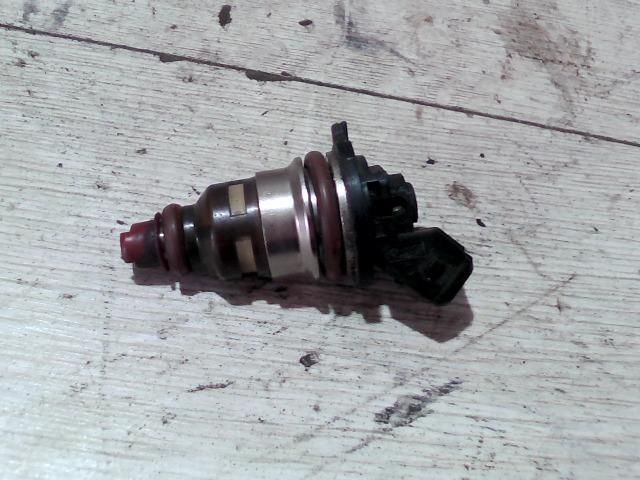 bontott FORD ESCORT Porlasztó (1 db)