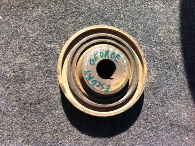 bontott FORD ESCORT Főtengely Szíjtárcsa