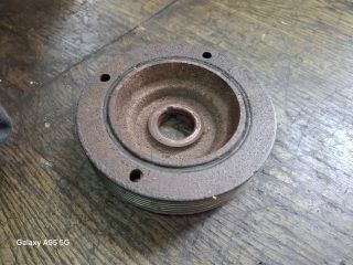 bontott FORD ESCORT Főtengely Szíjtárcsa