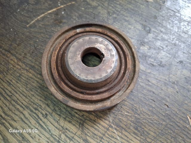 bontott FORD ESCORT Főtengely Szíjtárcsa