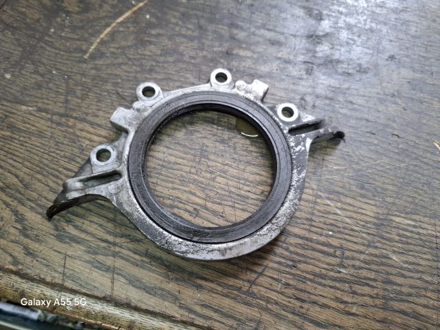 bontott FORD ESCORT Hátsó Főtengely Szimmeringház