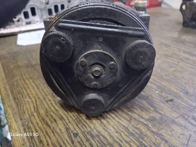 bontott FORD ESCORT Klímakompresszor