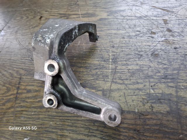 bontott FORD ESCORT Szervó Tartó Bak (Magában)