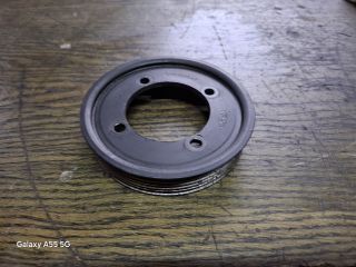 bontott FORD ESCORT Vízpumpa Szíjtárcsa