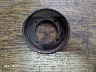 bontott FORD ESCORT Vízpumpa Szíjtárcsa