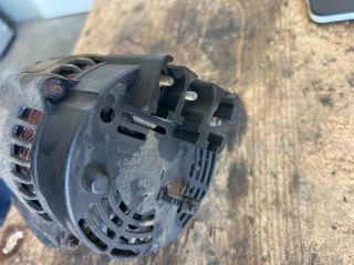 bontott FORD ESCORT Generátor