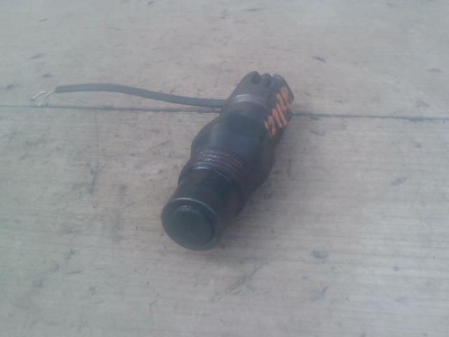 bontott FORD ESCORT Porlasztó (1 db)