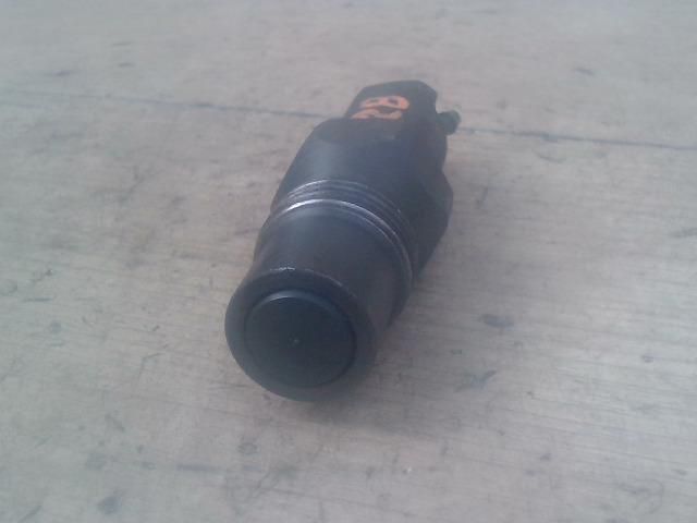 bontott FORD ESCORT Porlasztó (1 db)