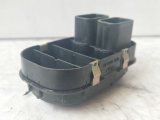 bontott FORD ESCORT Ablakemelő Kapcsoló Négyes / Kettes