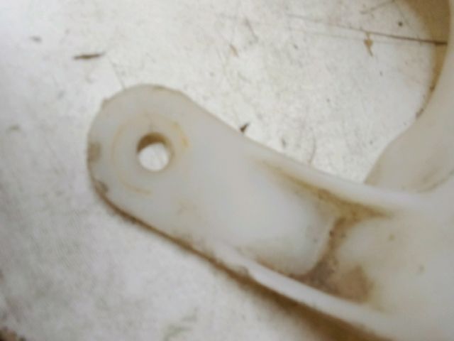 bontott FORD ESCORT Ablakmosó Tartály