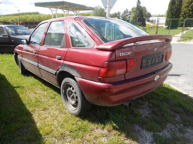 bontott FORD ESCORT Bal első Övfeszítő